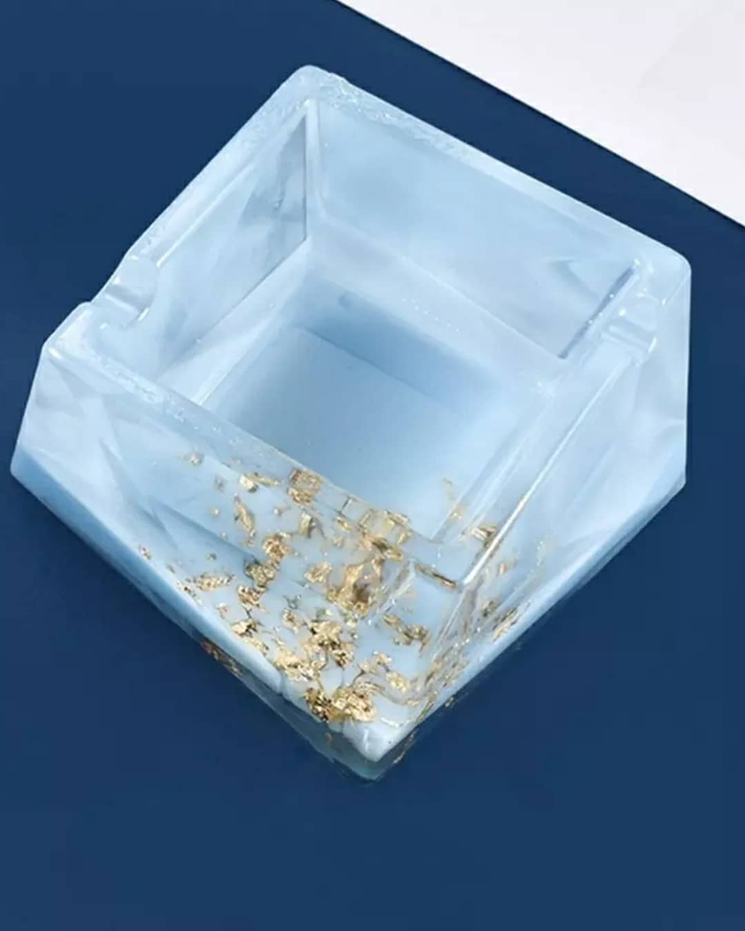  قالب زیر سیگاری مکعب دفرمه