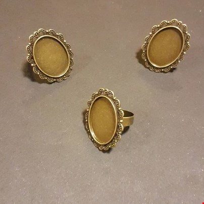 قاب کفه دار برنزی